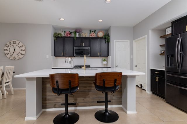 7902 Red Moon Trail, Fort Worth, TX 76131