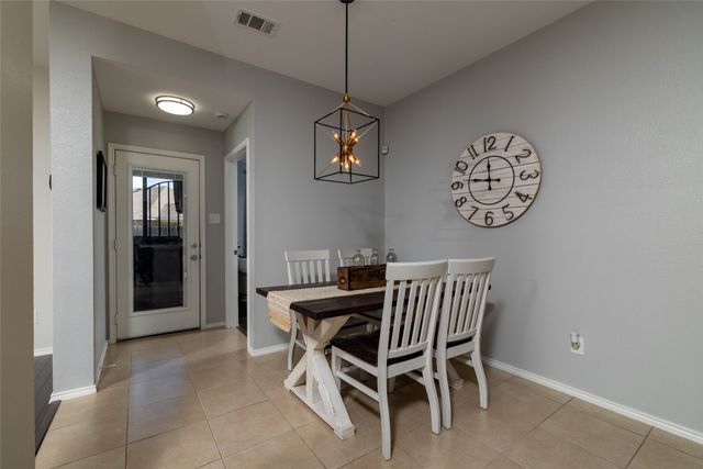 7902 Red Moon Trail, Fort Worth, TX 76131