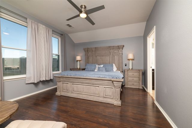 7902 Red Moon Trail, Fort Worth, TX 76131