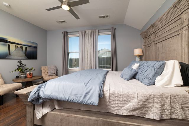 7902 Red Moon Trail, Fort Worth, TX 76131