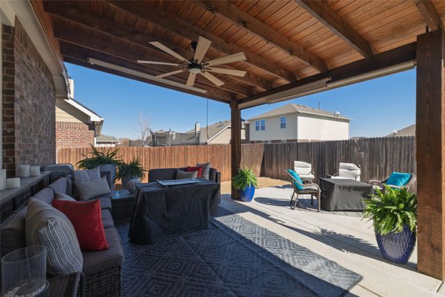 7902 Red Moon Trail, Fort Worth, TX 76131