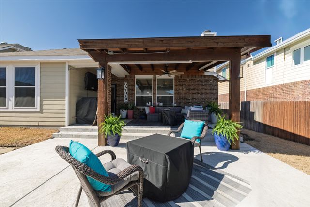 7902 Red Moon Trail, Fort Worth, TX 76131