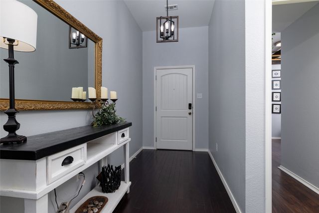 7902 Red Moon Trail, Fort Worth, TX 76131