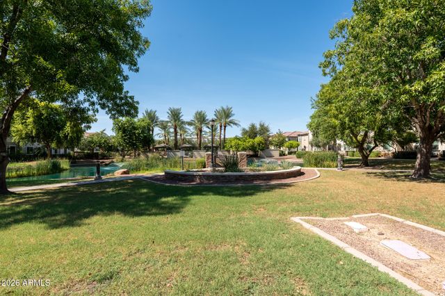 2670 S VOYAGER Drive 112, Gilbert, AZ 85295
