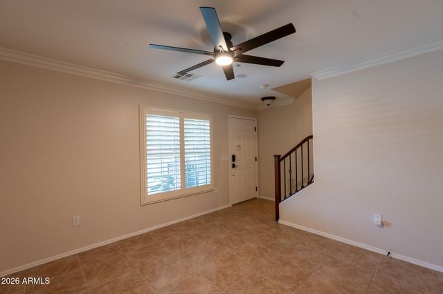 2670 S VOYAGER Drive 112, Gilbert, AZ 85295