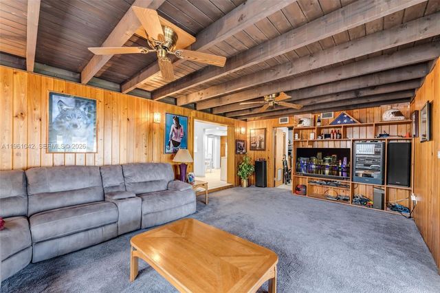 10901 SW 116th St, Miami, FL 33176