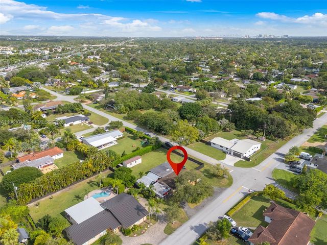 10901 SW 116th St, Miami, FL 33176