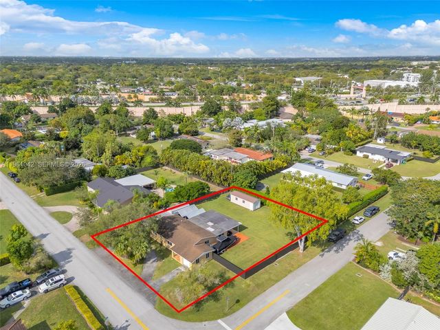 10901 SW 116th St, Miami, FL 33176