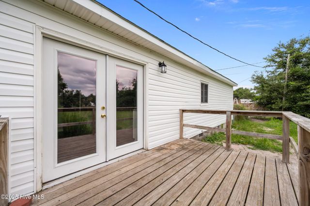 146 Ash Court, Hubert, NC 28539
