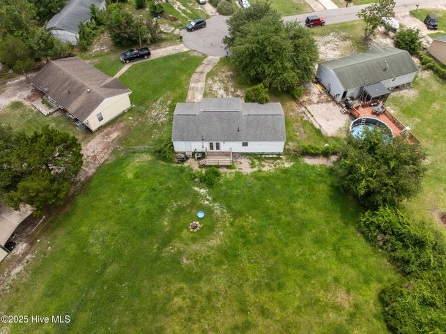 146 Ash Court, Hubert, NC 28539