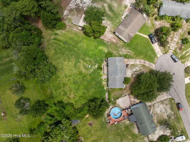 146 Ash Court, Hubert, NC 28539