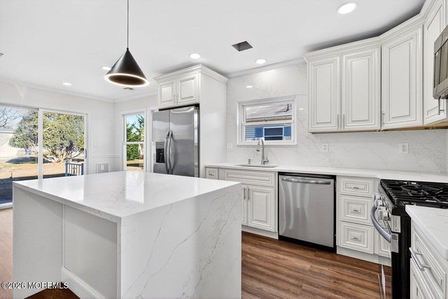 20 Marathon Street, Toms River, NJ 08757