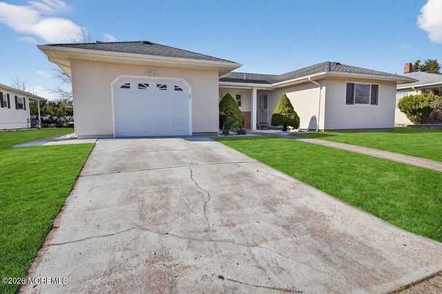 20 Marathon Street, Toms River, NJ 08757