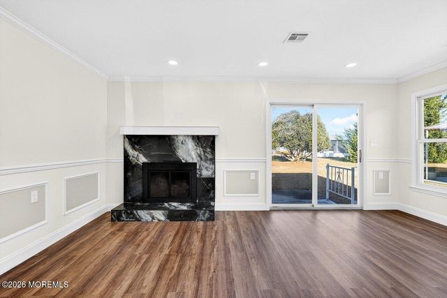 20 Marathon Street, Toms River, NJ 08757