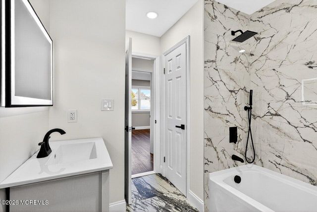 20 Marathon Street, Toms River, NJ 08757