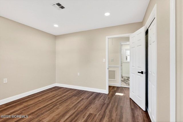 20 Marathon Street, Toms River, NJ 08757