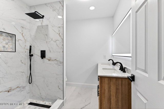 20 Marathon Street, Toms River, NJ 08757