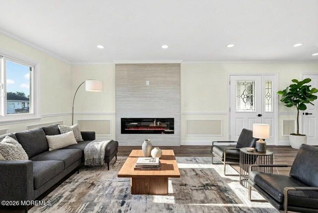 20 Marathon Street, Toms River, NJ 08757