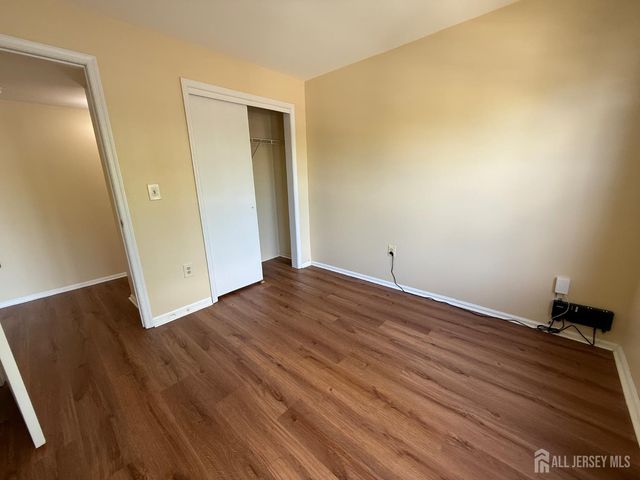 1102 Stony Brook Way, North Brunswick, NJ 08902