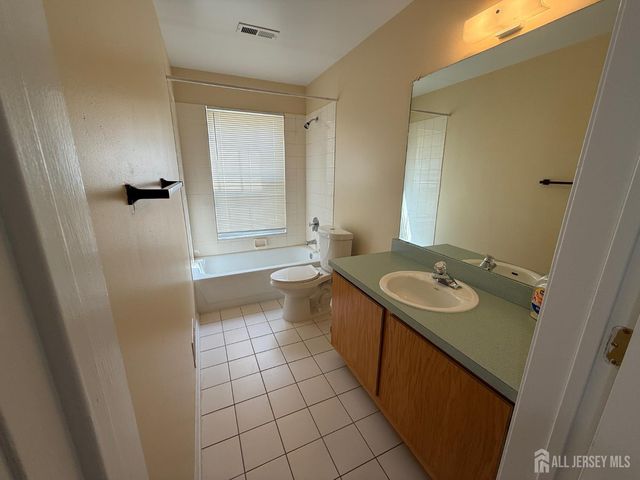 1102 Stony Brook Way, North Brunswick, NJ 08902