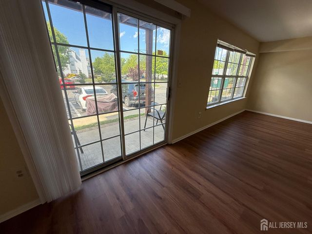 1102 Stony Brook Way, North Brunswick, NJ 08902