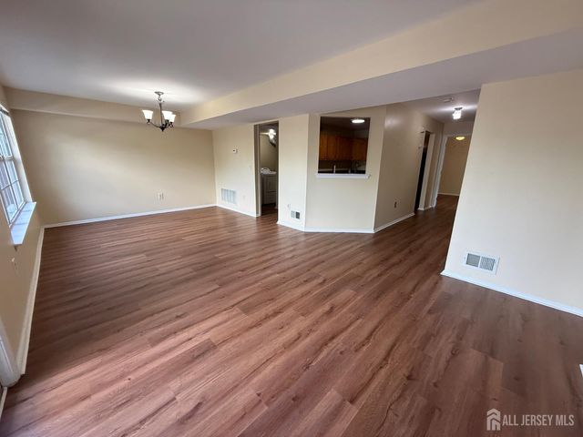 1102 Stony Brook Way, North Brunswick, NJ 08902