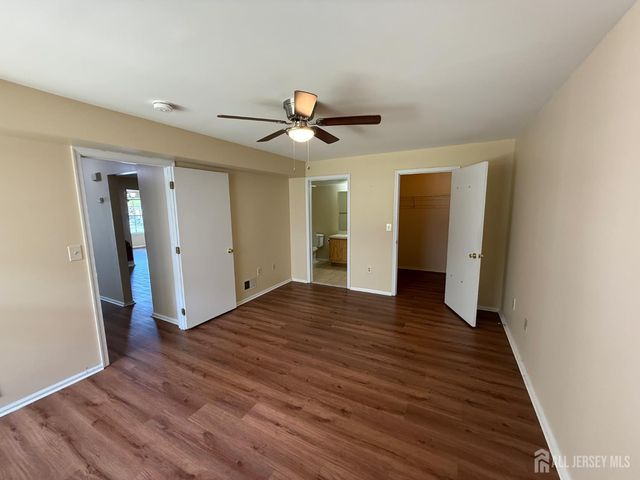 1102 Stony Brook Way, North Brunswick, NJ 08902
