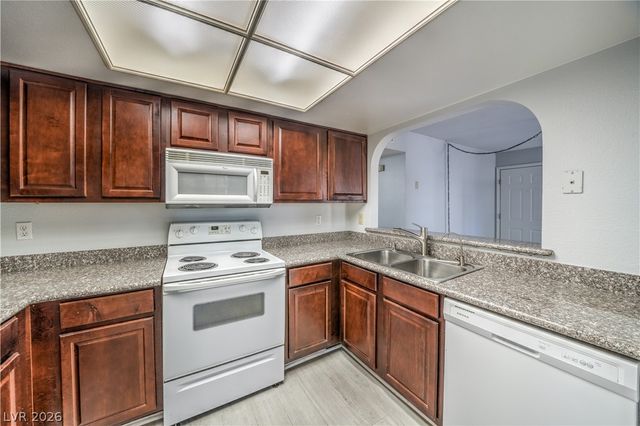 3411 Sunfish Drive B, Henderson, NV 89014