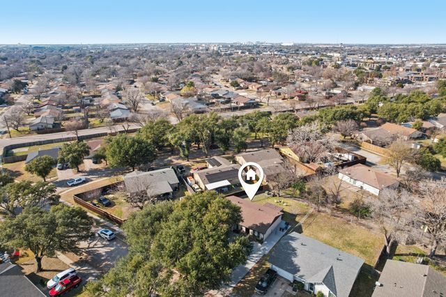 326 E Ferndale Lane, Grand Prairie, TX 75052