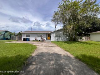 279 Fernandina Street NW, Palm Bay, FL 32907