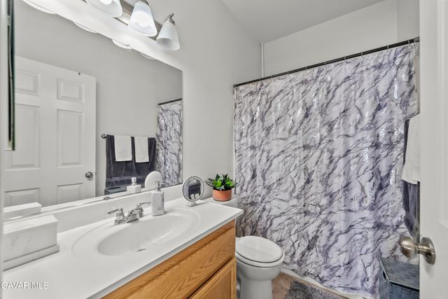 1329 W Avenue I, Lancaster, CA 93534
