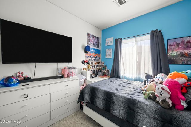 1329 W Avenue I, Lancaster, CA 93534