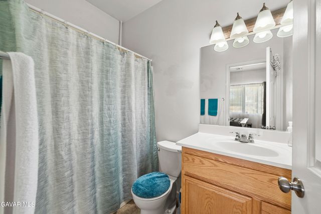 1329 W Avenue I, Lancaster, CA 93534
