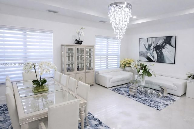 8537 NW 39th Ct, Cooper City, FL 33024