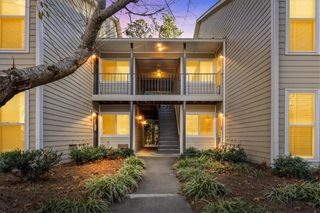 1009 Lake Pointe Circle, Roswell, GA 30075