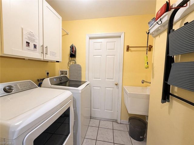 3832 SW 20th AVE, Cape Coral, FL 33914