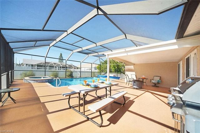 3832 SW 20th AVE, Cape Coral, FL 33914