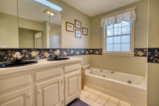 11 Robin Acres Drive, Wolfeboro, NH 03894