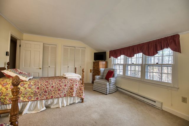 11 Robin Acres Drive, Wolfeboro, NH 03894