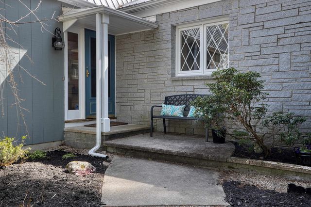 11 Robin Acres Drive, Wolfeboro, NH 03894