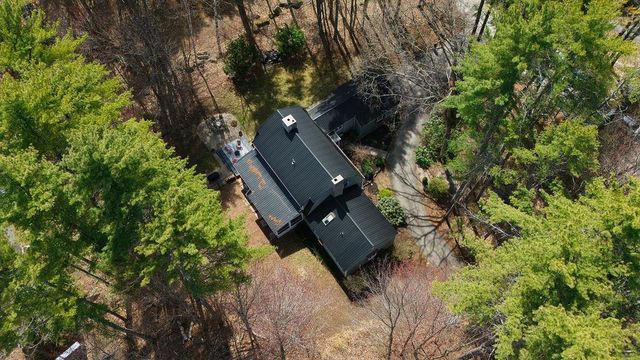 11 Robin Acres Drive, Wolfeboro, NH 03894