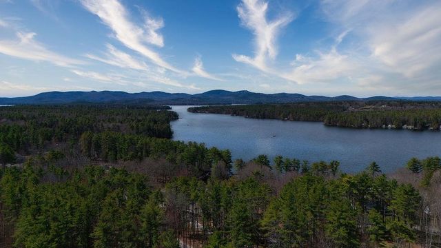 11 Robin Acres Drive, Wolfeboro, NH 03894