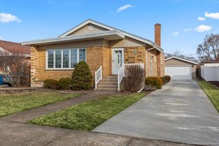 5004 Harnew Road S, Oak Lawn, IL 60453
