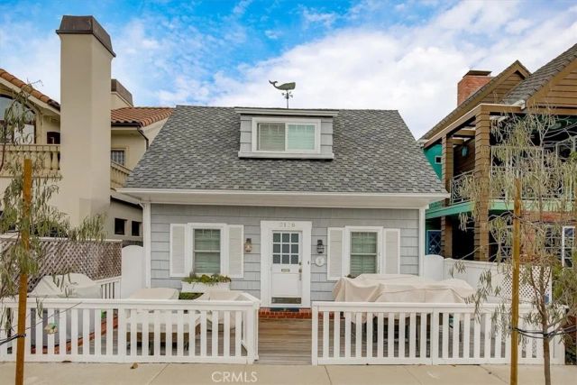 2128 Miramar Drive, Newport Beach, CA 92661