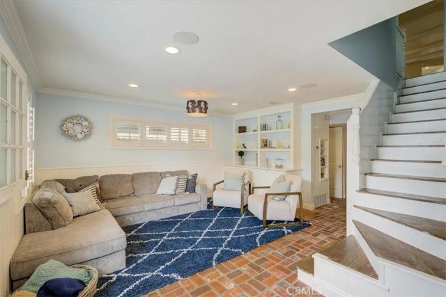 2128 Miramar Drive, Newport Beach, CA 92661