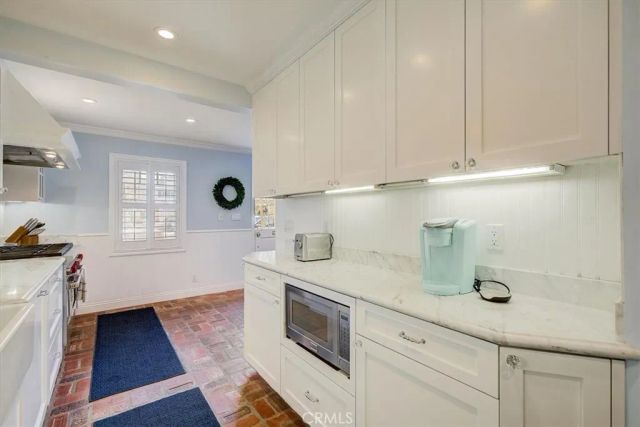 2128 Miramar Drive, Newport Beach, CA 92661