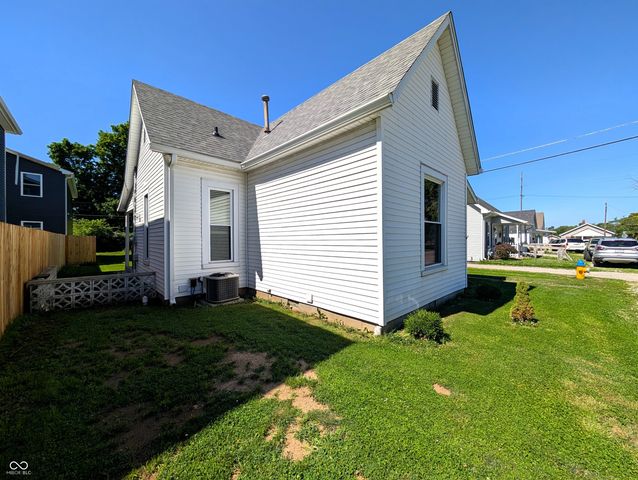 1941 Wallace Avenue, Columbus, IN 47201