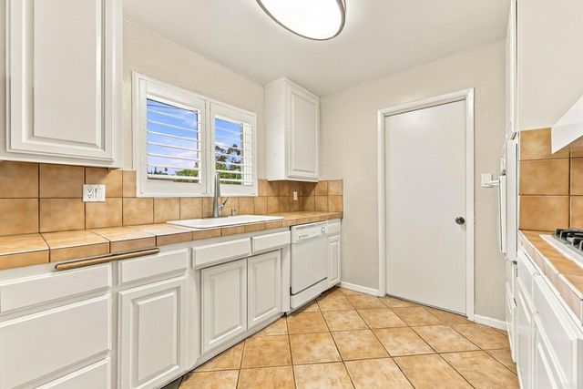293 Garden Grove Lane, El Cajon, CA 92020