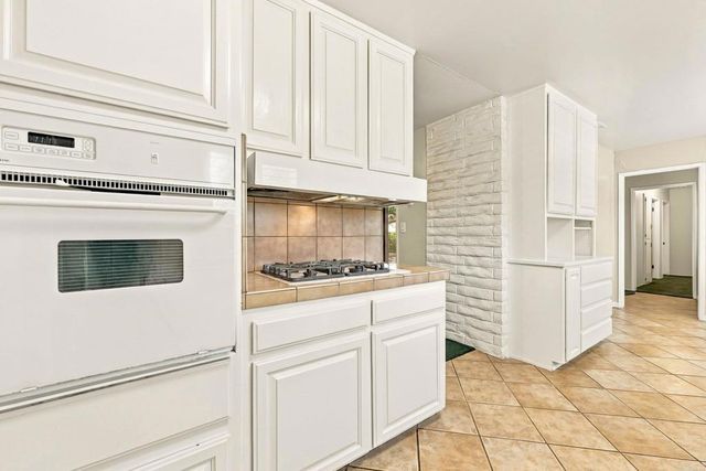 293 Garden Grove Lane, El Cajon, CA 92020