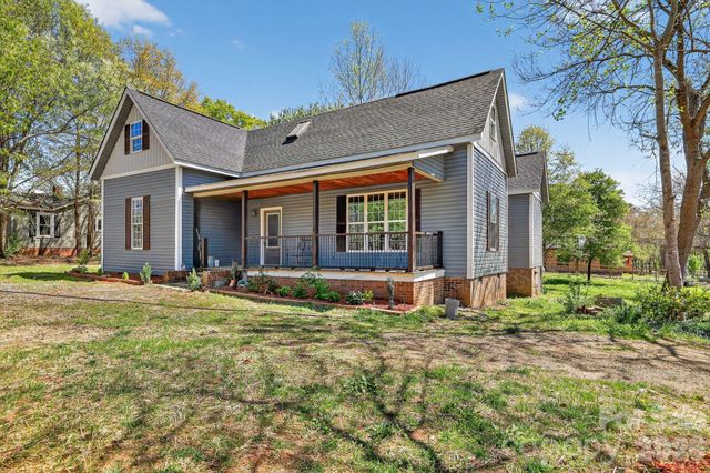 344 N Main Street, Mooresboro, NC 28114